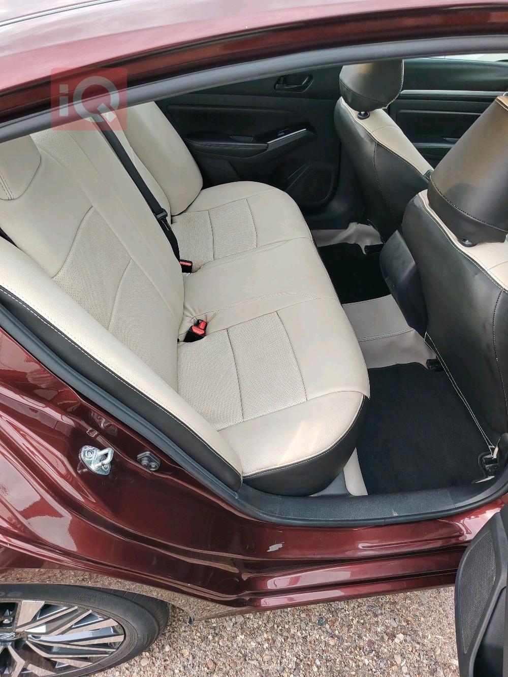 نيسان ألتيما